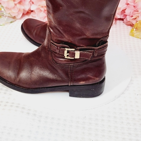 VINCE Camuto Pryna Embossed Brown High Boot Size 6M - Picture 5 of 14